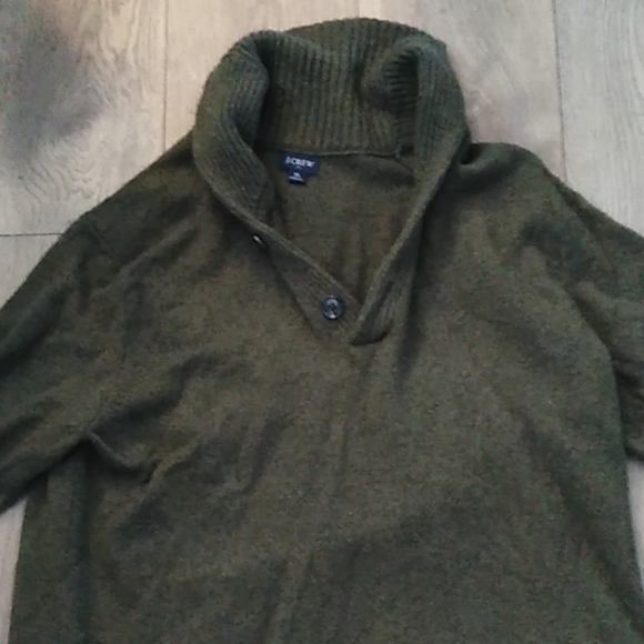 J crew 2 button green cardigan - Picture 2 of 3